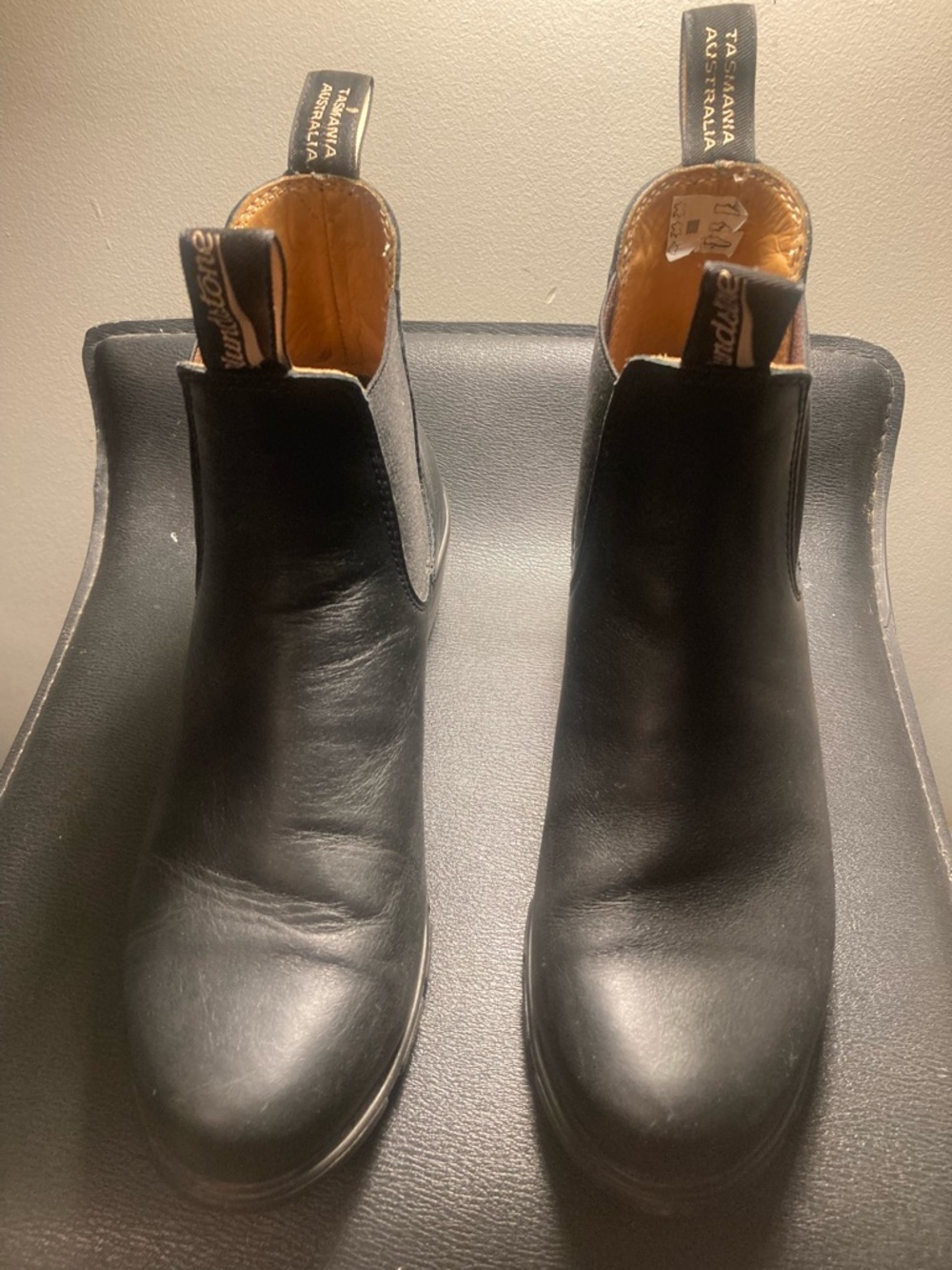 Blundstone Black Leather Chelsea Boots AU 7 US 10 / EU41 Excellent condition